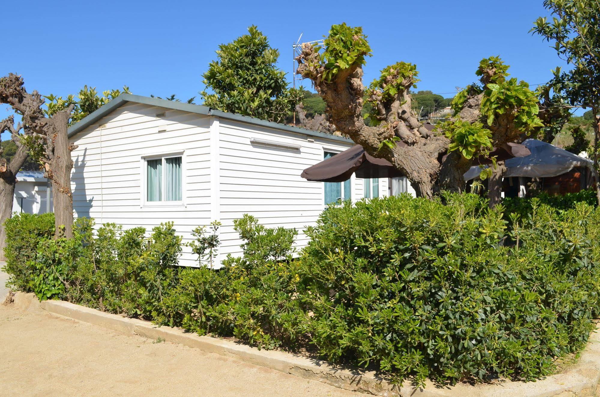 Camping Victoria Canet De Mar Exterior photo