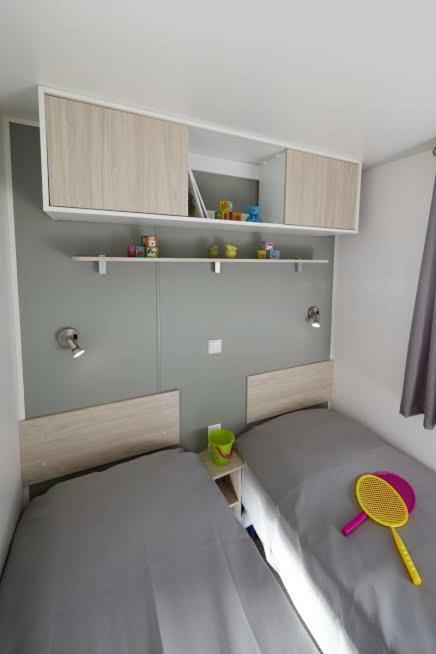 Camping Victoria Canet De Mar Exterior photo